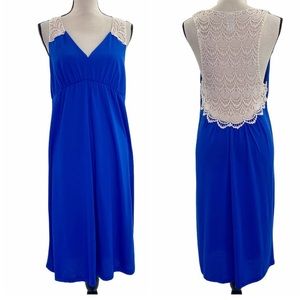 Navy and white dress- size M never worn with lace